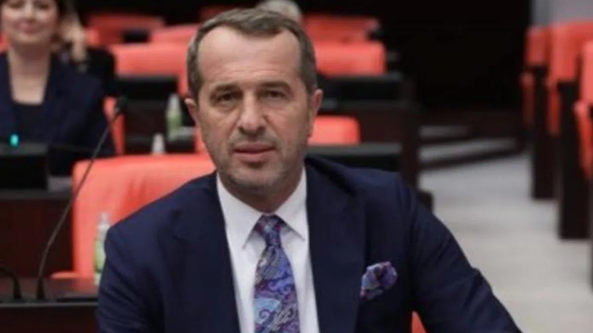 Saffet Sancaklı yeniden MHP'de
