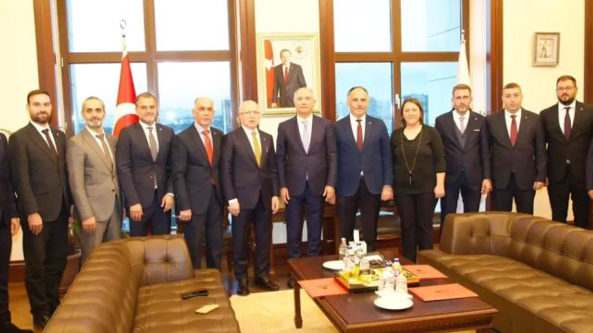 AK Parti'den Bursa'nın üç ilçesine atama