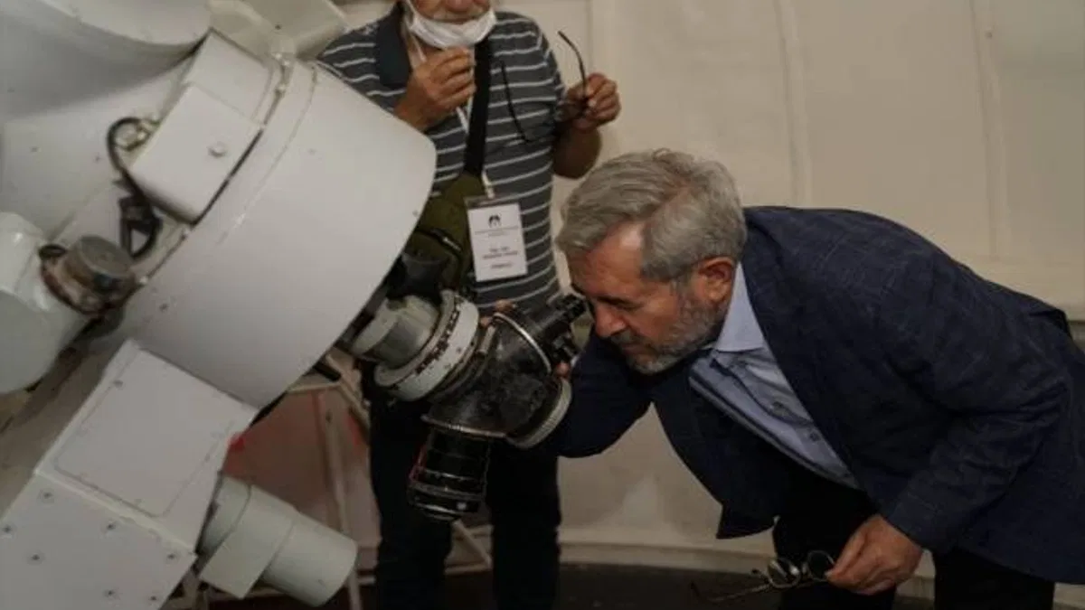 Astronomi meraklıları meteor yağmurunu izlemek için rasathanede buluştu
