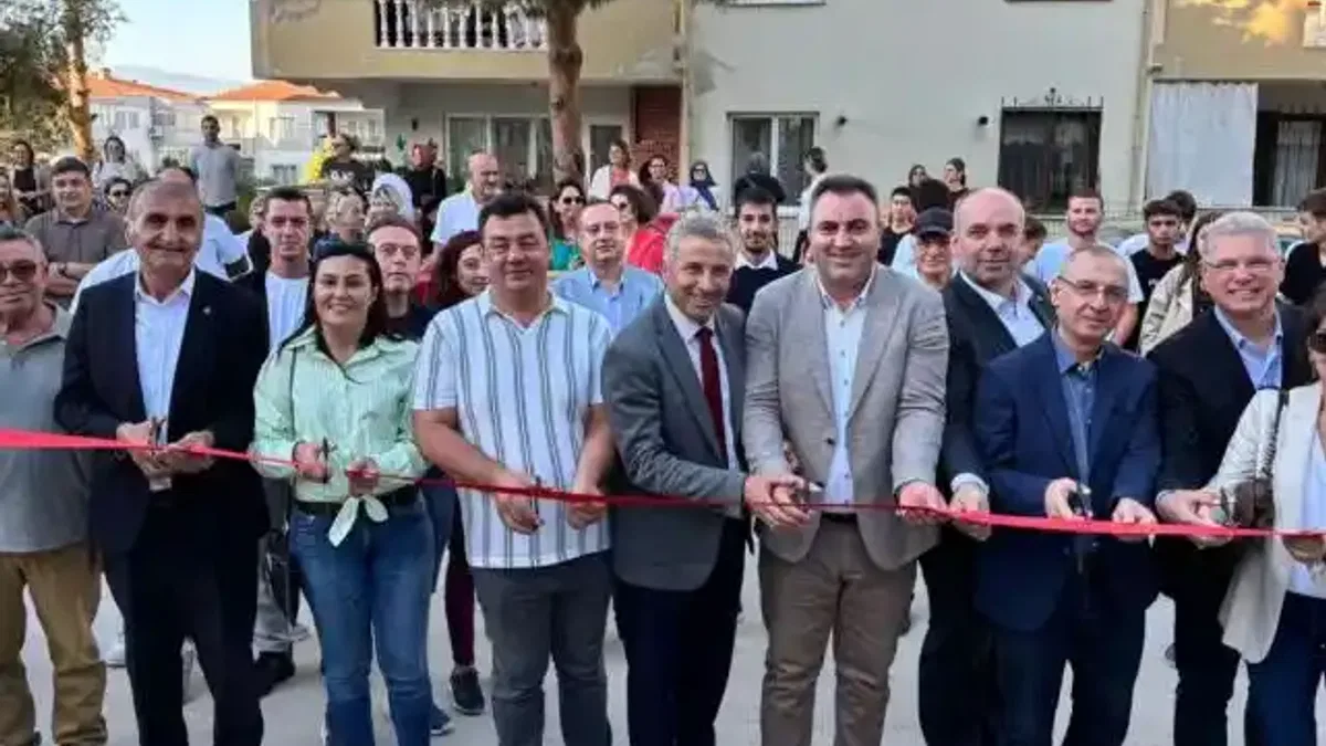 Kitap ve kahvenin yeni adresi 'Mola Mudanya' açıldı