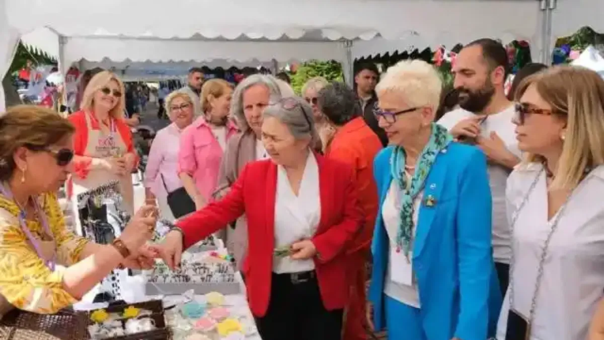 Adana Girişimci Kadın Emeği Pazarı açıldı