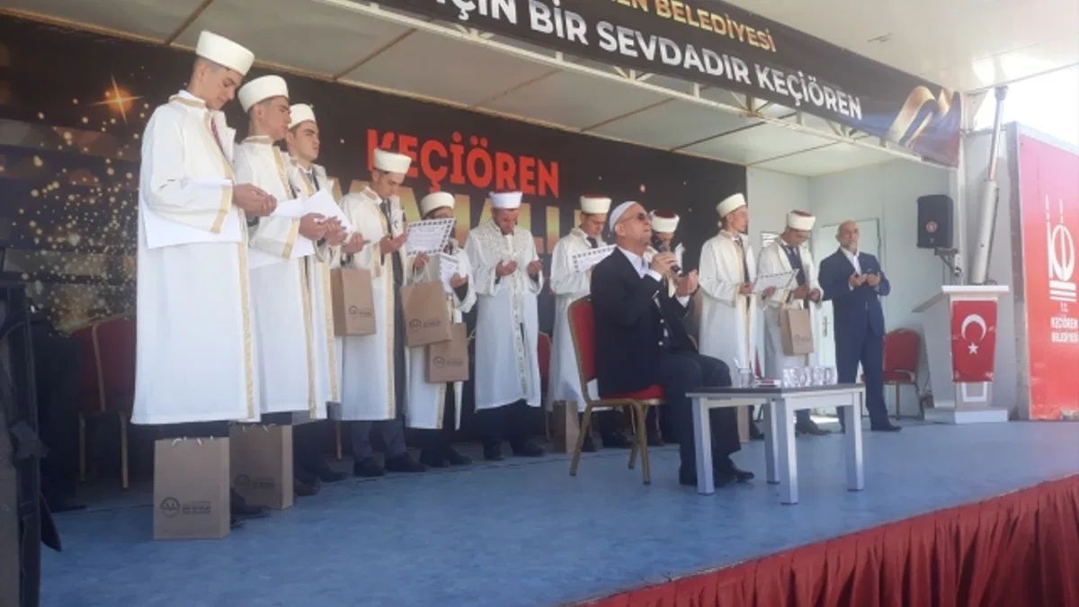 Çankırı'da eğitimlerini tamamlayan 9 hafız icazet aldı