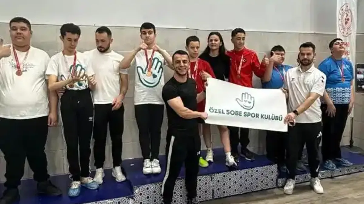 SOBE'li sporculardan madalya yağmuru