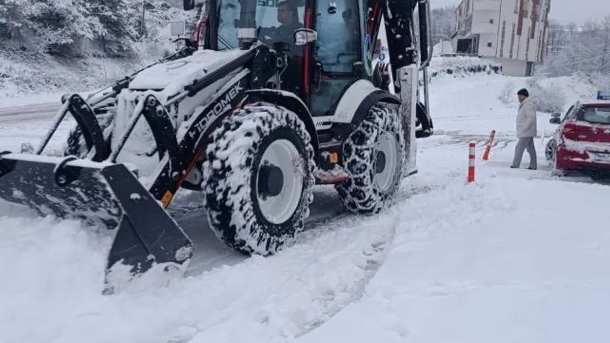 Ordu'da Büyükşehir Ekipleri Karla Mücadele için 7/24 Görev Başında