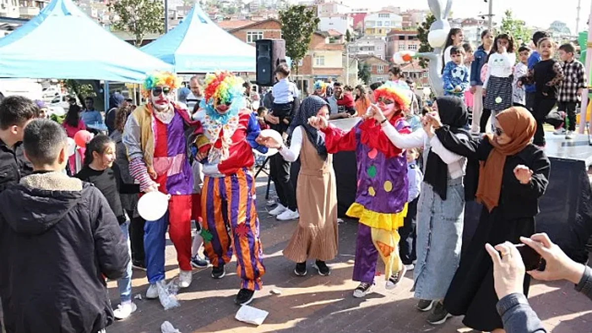 Kocaeli meydanlarında çifte bayram