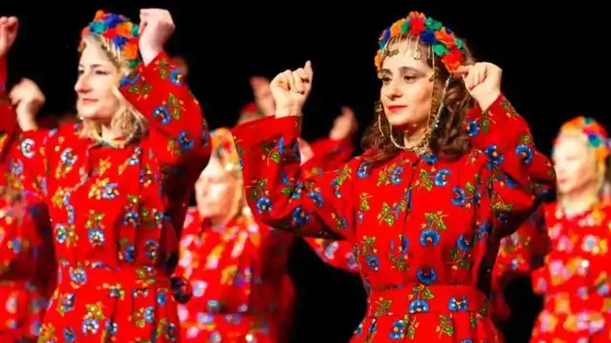 İzmir Narlıdere'nin 'Nar Kızlar'ı yola çıktı