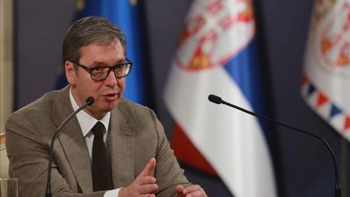 Vucic'ten Kosovalı Sırpların temsilcilerine toplantı çağrısı