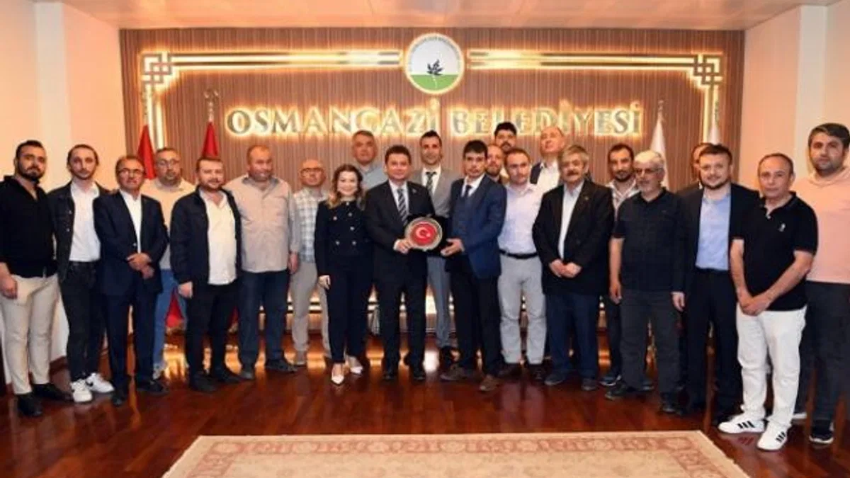 Başkan Aydın, makamının kapılarını halka açtı