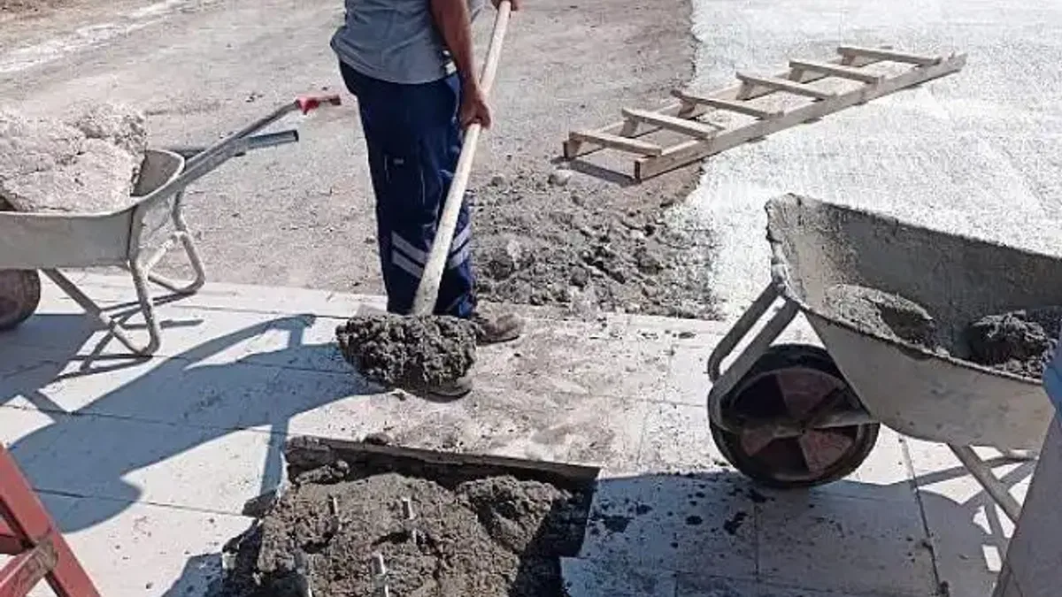 Kahramankazan'da okullara yönelik kapsamlı bakım ve onarım çalışması yapılıyor