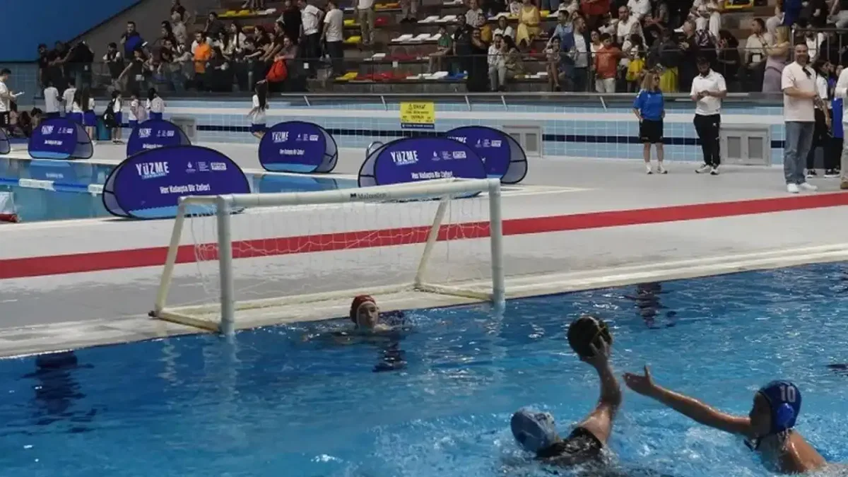 İstanbul'da geleceğin sportif yıldızları performanslarıyla göz doldurdu