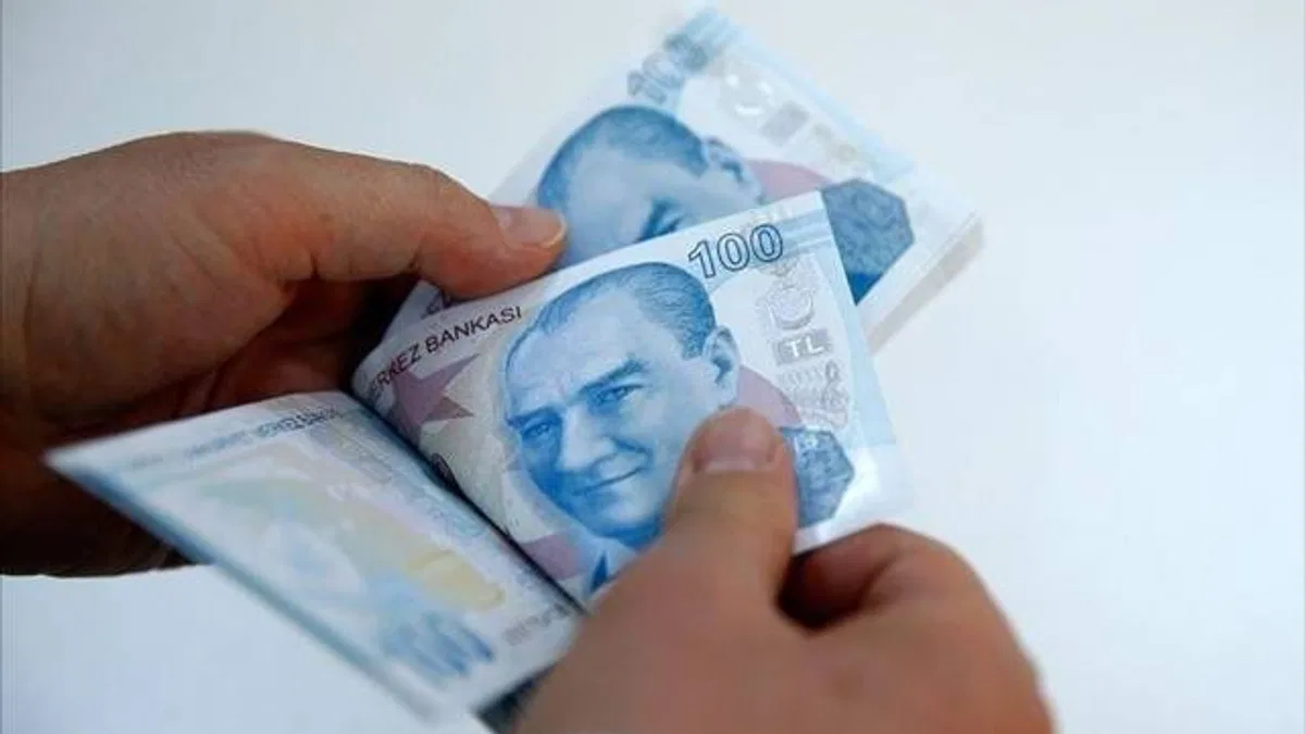 Bakan Kirişci, çiftçilere pancar sulama avansı olarak bugün 468 milyon lira ödeneceğini bildirdi