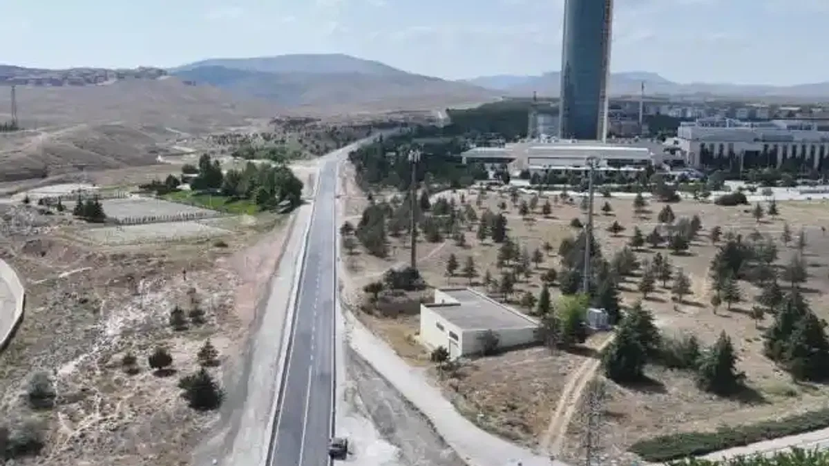 Konya'da Ardıçlı yolu modernleşti, kampüs trafiği rahatladı