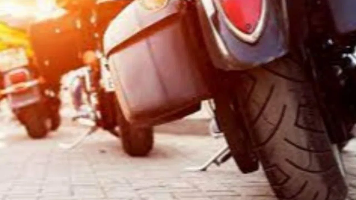 Karacabey'in o mahallesinde motorlar çalınıyor, araç lastikleri patlıyor!