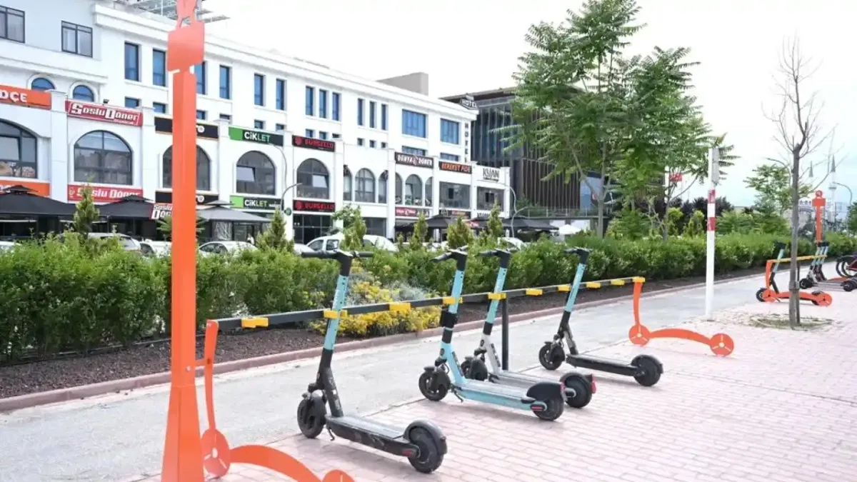 Konya'da e-skuter park noktaları yaygınlaşıyor