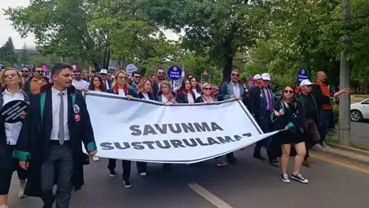 Avukatlardan 'Büyük Savunma' mitingi