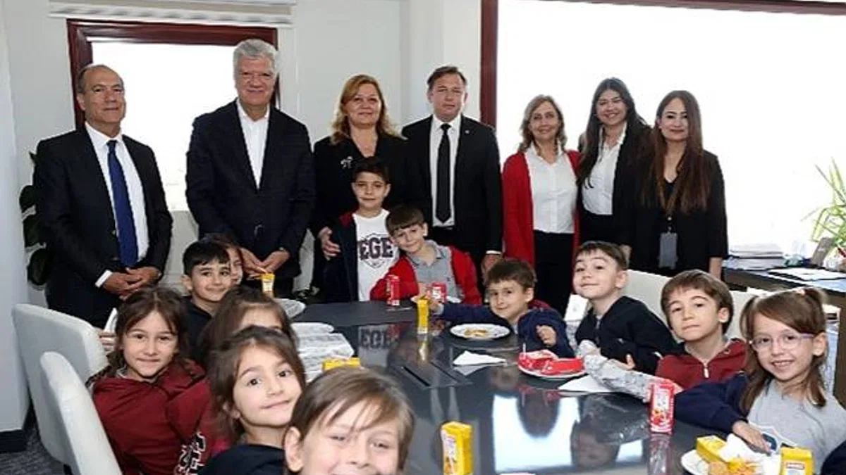 Minik Öğrencilerden Başkan Amca'ya Ziyaret