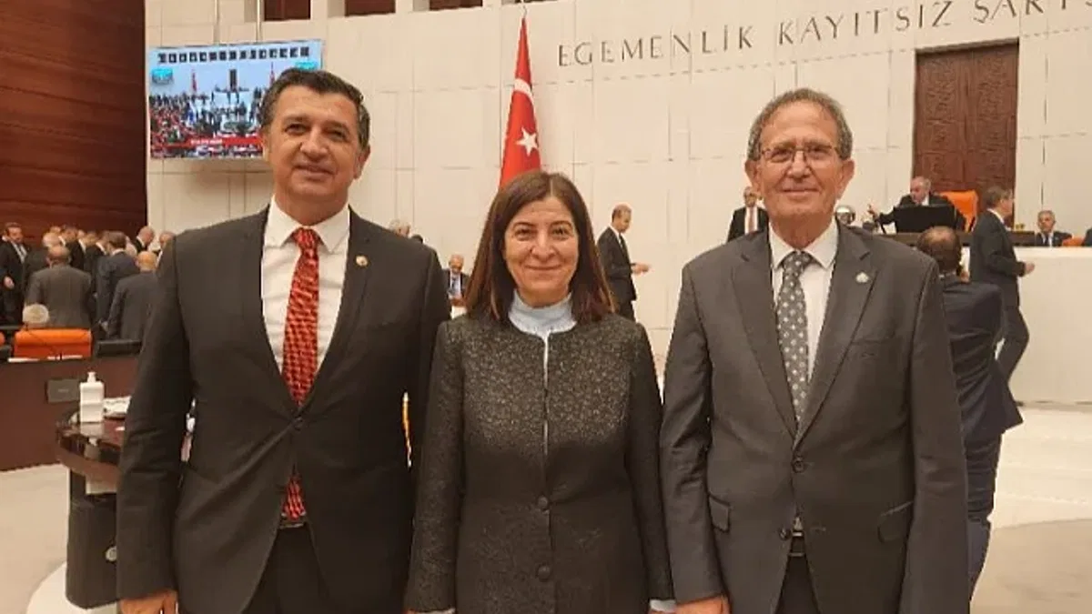 Edirneli vekiller Meclis'ten son fotoğraflarını paylaştı