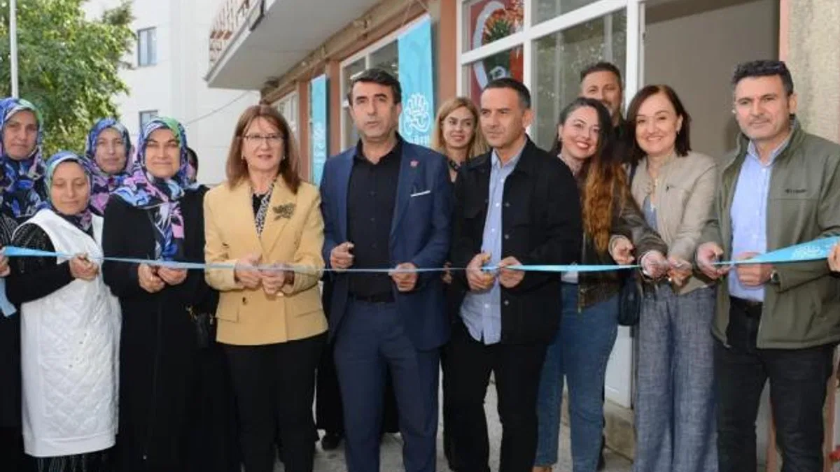 Hasanağa Mahallesi Kadın Yardımlaşma ve Dayanışma Derneği Hizmete Açıldı
