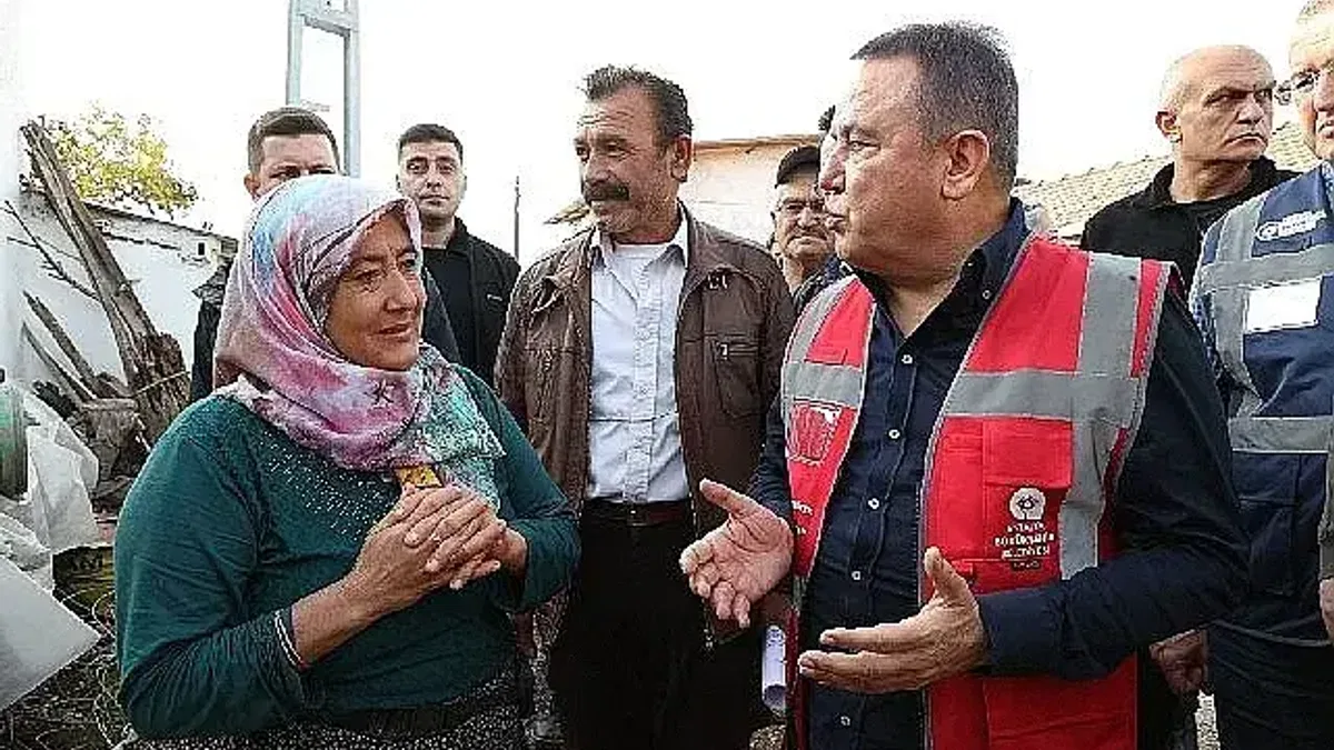 Antalya Büyükşehir Belediye Başkanı Muhittin Böcek Afet Bölgesinde
