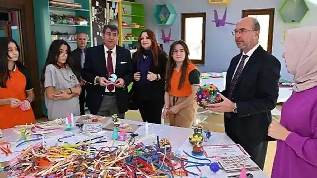 Selçuklu Belediyesi'nin 'Sanat ve Tasarım Atölyesi' öğrencilerden yoğun ilgi görüyor