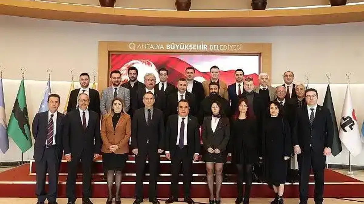 Başkan Böcek, Antalya Meslek Odaları Başkanlarıyla buluştu