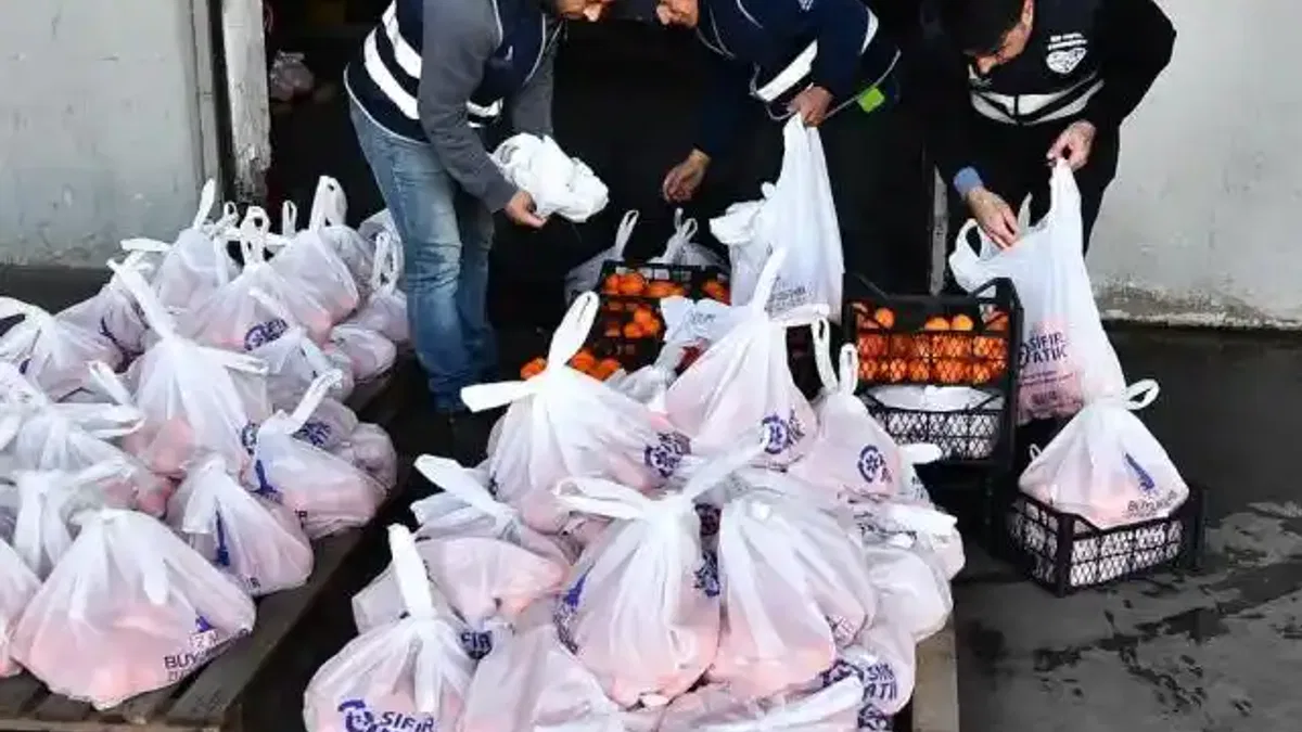 5 ton mandalina örnek iş birliği ile dağıtılıyor