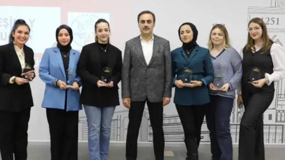 KTO Karatay Üniversitesin'de öğrenci toplulukları ödüllendirildi