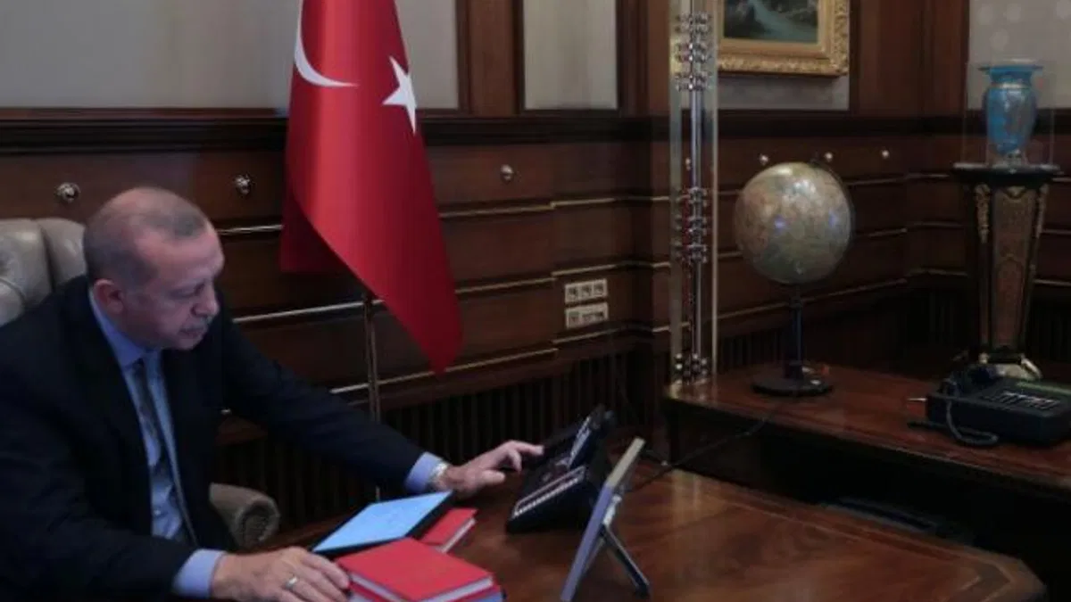 Belçika'da yaralanan Türk gencine Cumhurbaşkanı Erdoğan'dan telefon