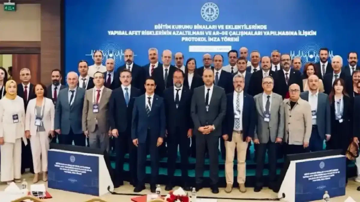 MEB ve üniversiteler protokol imzaladı,okullarda afet riski azaltılacak