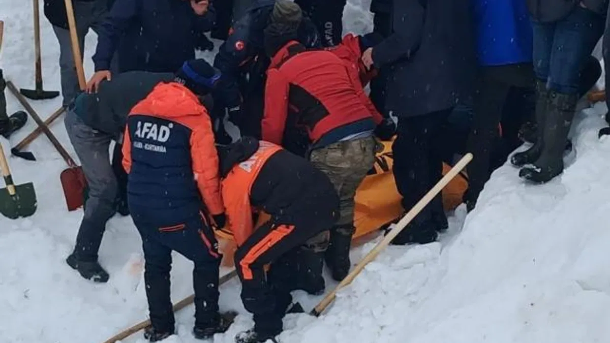 Artvin'de çığ faciasında kayıp çobanın 5 ay sonra cansız bedenine ulaşıldı!