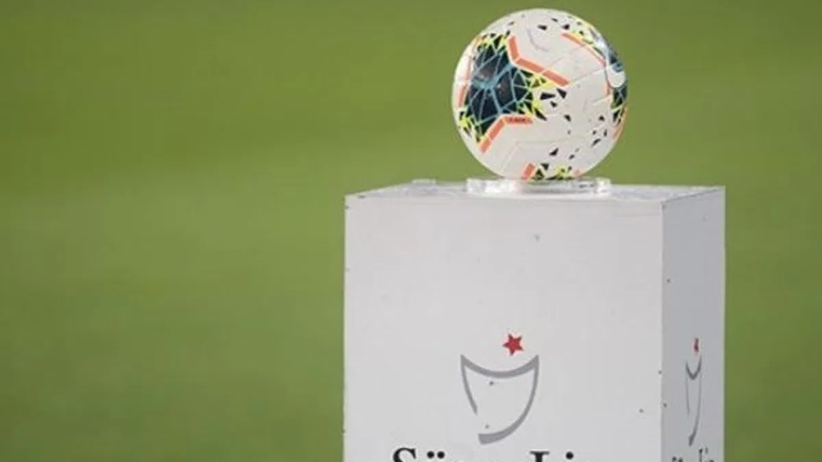 Süper Lig'in 17. haftasında oynanacak maçların hakemleri belli oldu