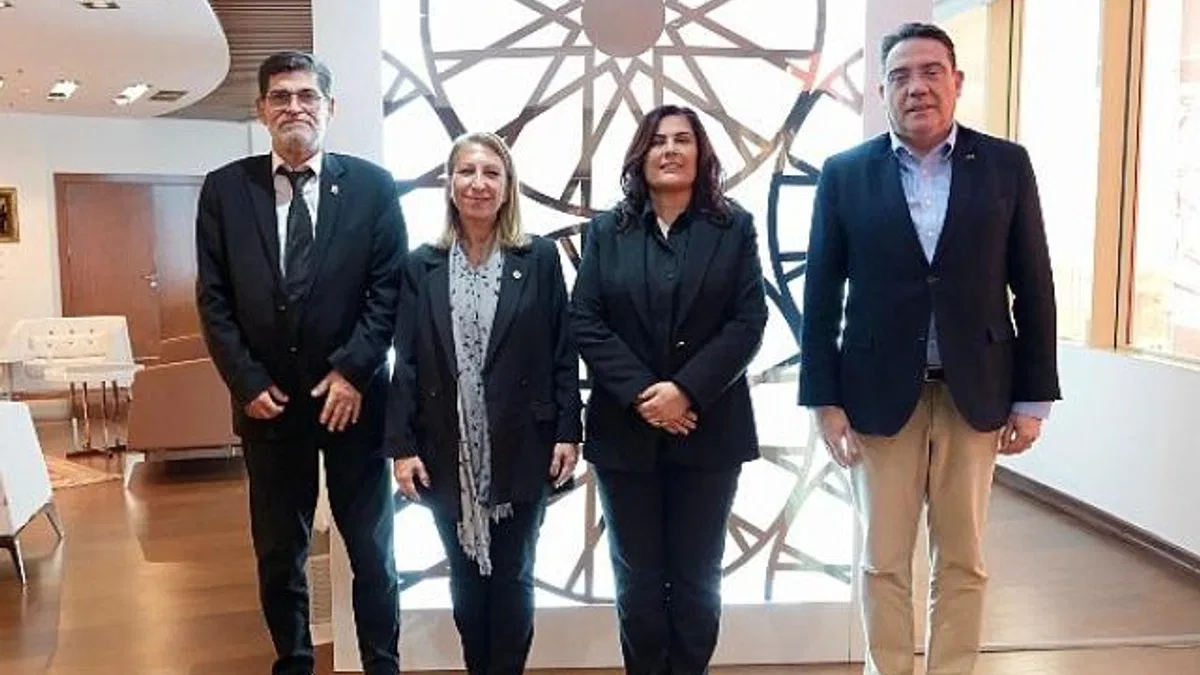 Başkan Çerçioğlu'na Cumhuriyet Halk Partili Bağcıoğlu, Derici ve Bayırlı'dan ziyaret.