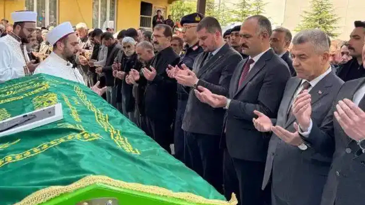 126 gün çığ altında kalan talihsiz çoban son yolculuğuna uğurlandı