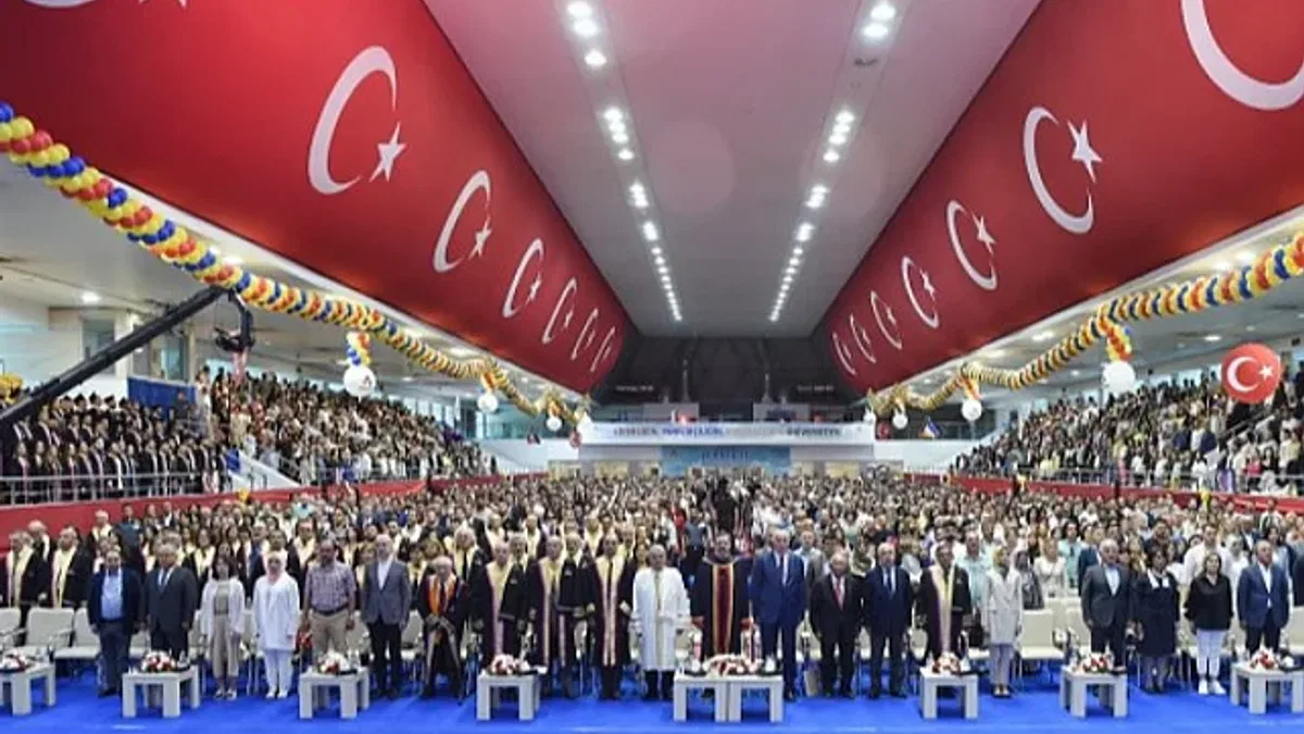 TOBB ETÜ'de mezuniyet heyecanı