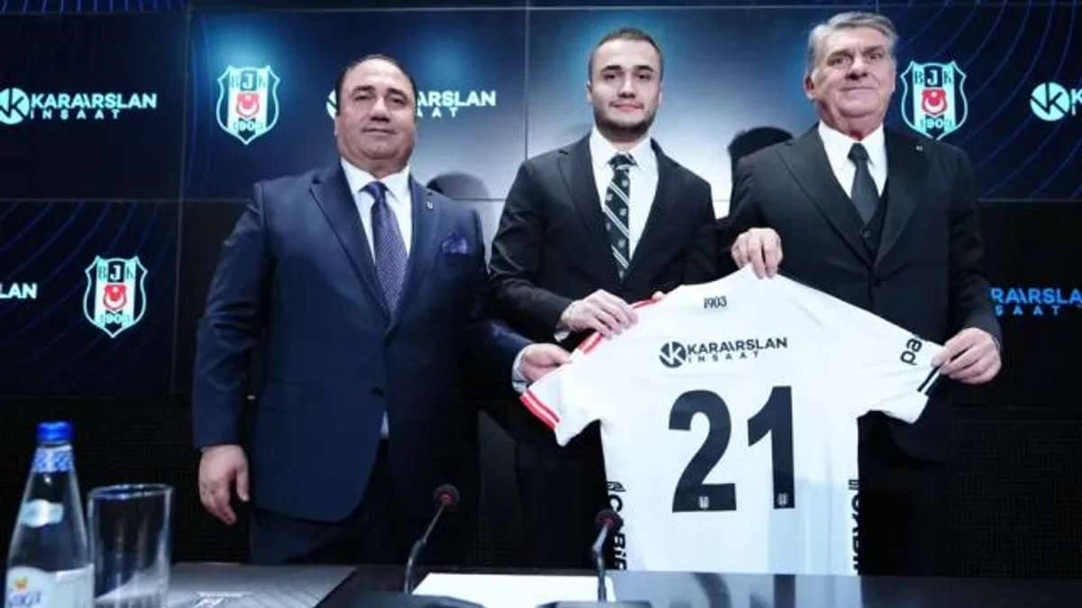 Karaarslan İnşaat, Beşiktaş Futbol A Takımı’nın Forma Sırt Sponsoru Oldu