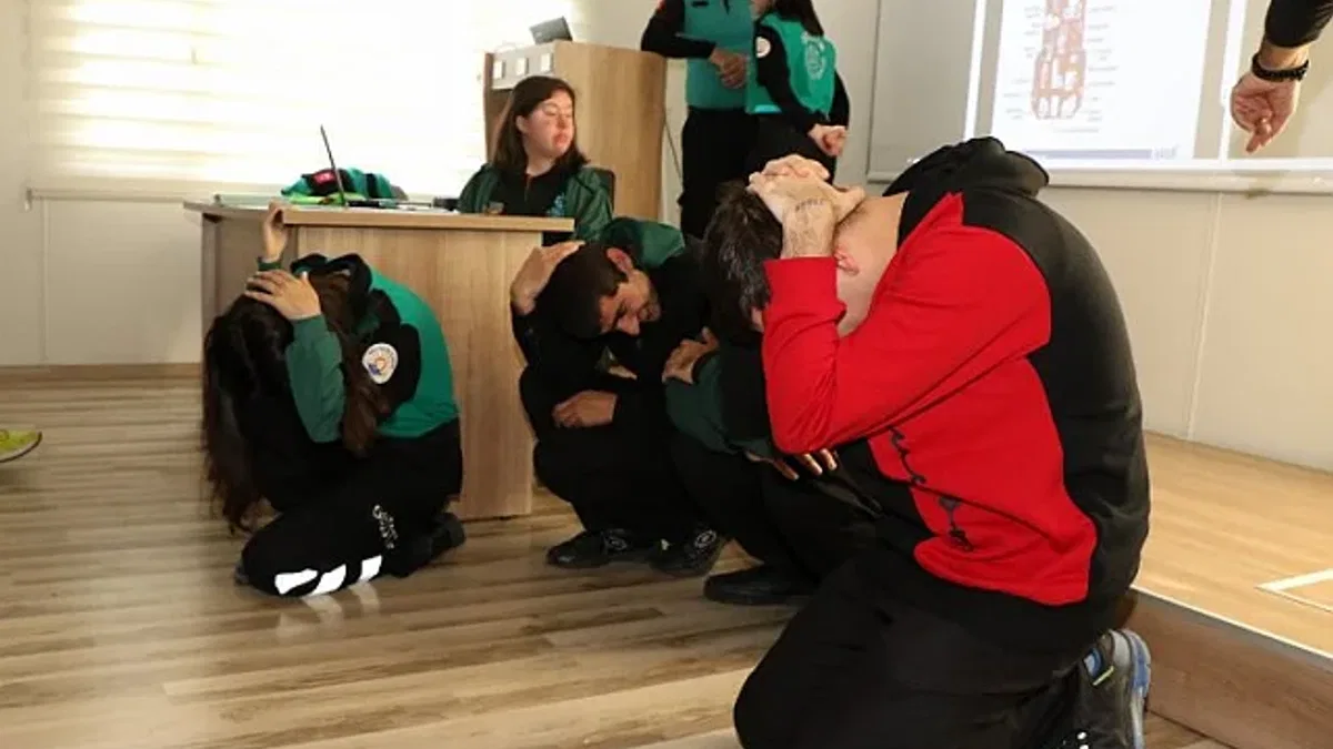 Kocaeli'de özel öğrencilere deprem eğitimi