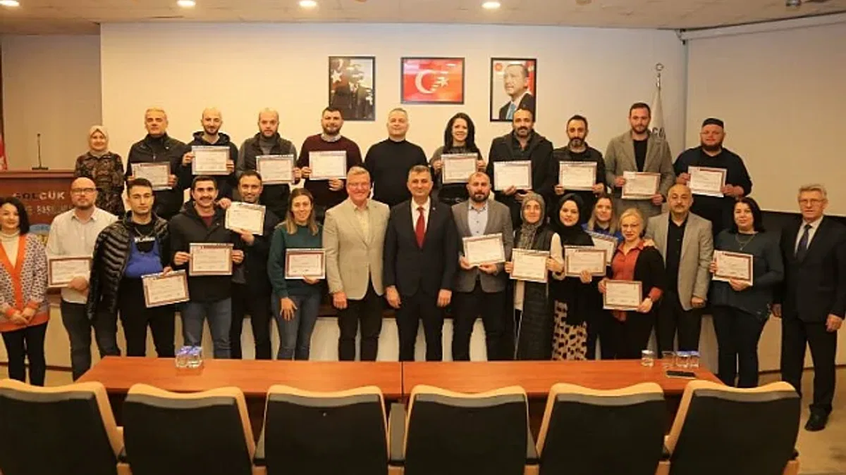 Gölcük Belediyesi'nin 'ilk yardım'cıları sertifikalandı