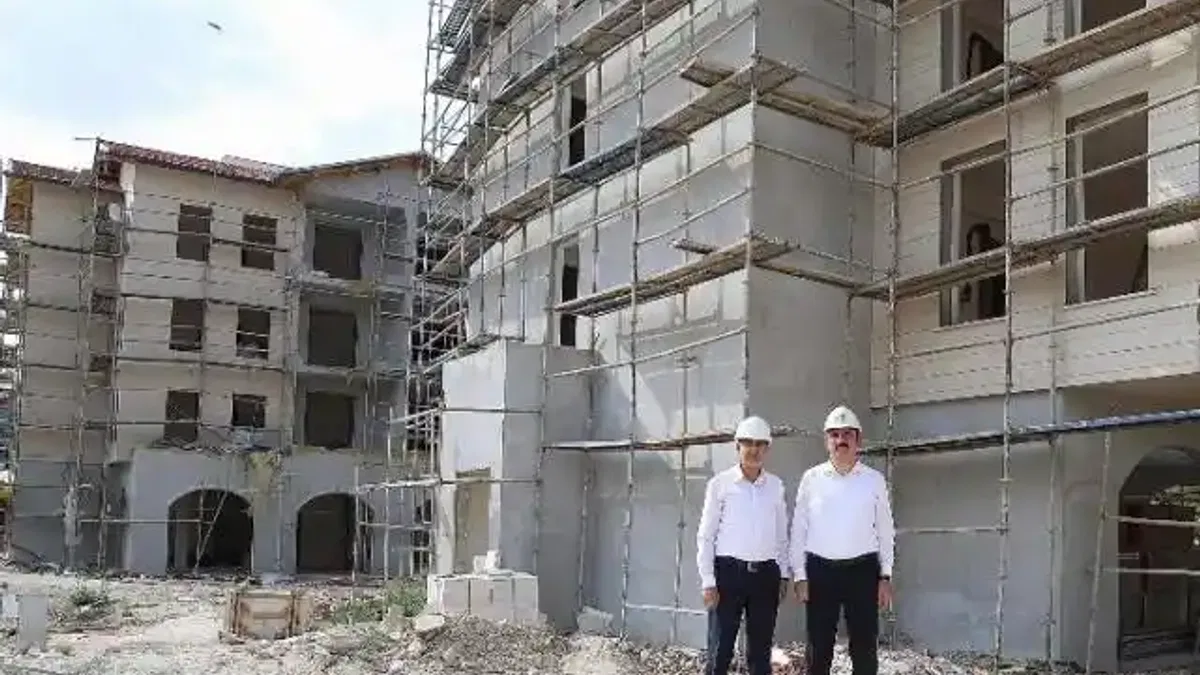 Başkan Altay'tan Kadınhanı’na yakın mercek