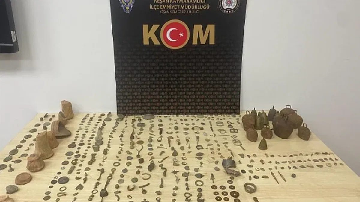 Keşan'da tarihi eser operasyonu