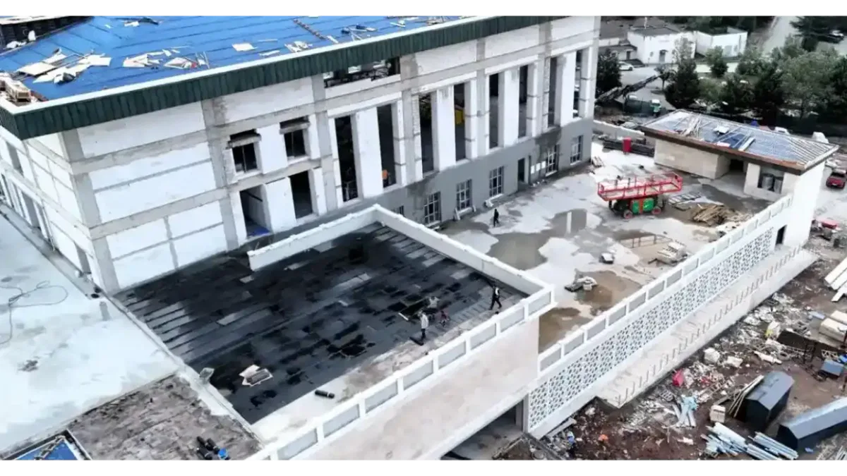 Kocaeli'de Umuttepe Camii ve Otopark projesi gün sayıyor