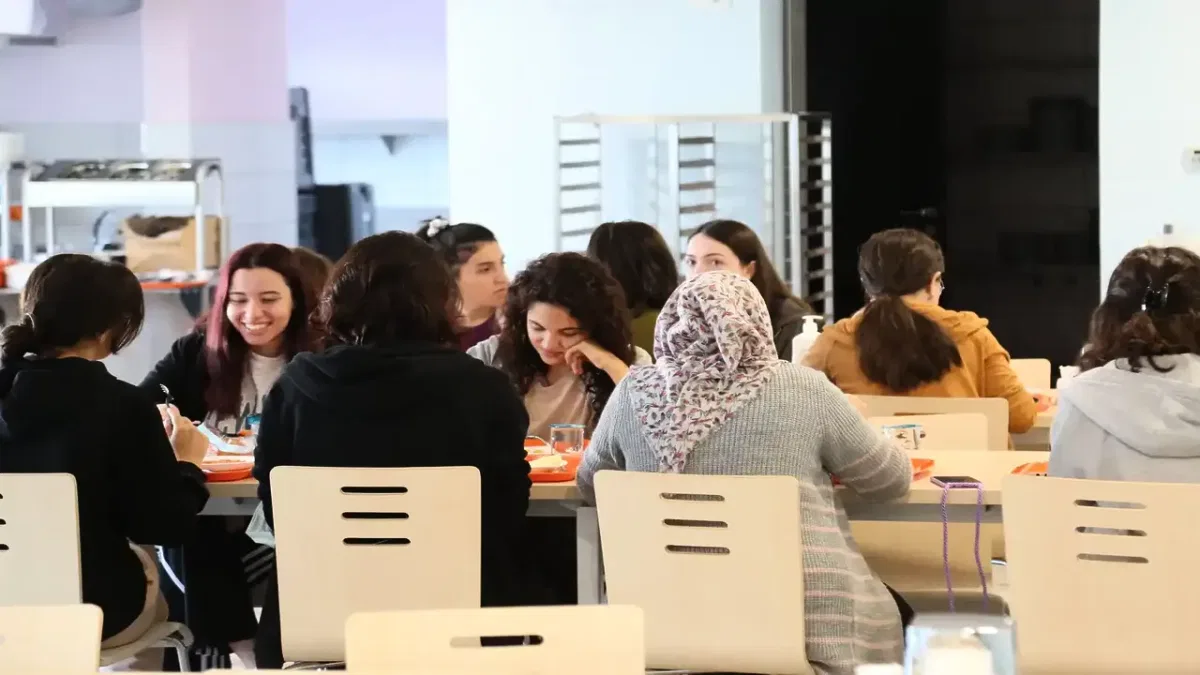 İstanbul'da öğrencilere yönelik yeni dönem destek bütçesi açıklandı