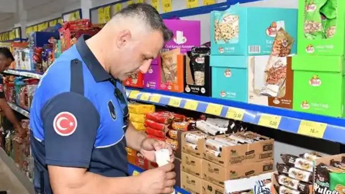 Manisa Büyükşehir'den marketlere sıkı denetim