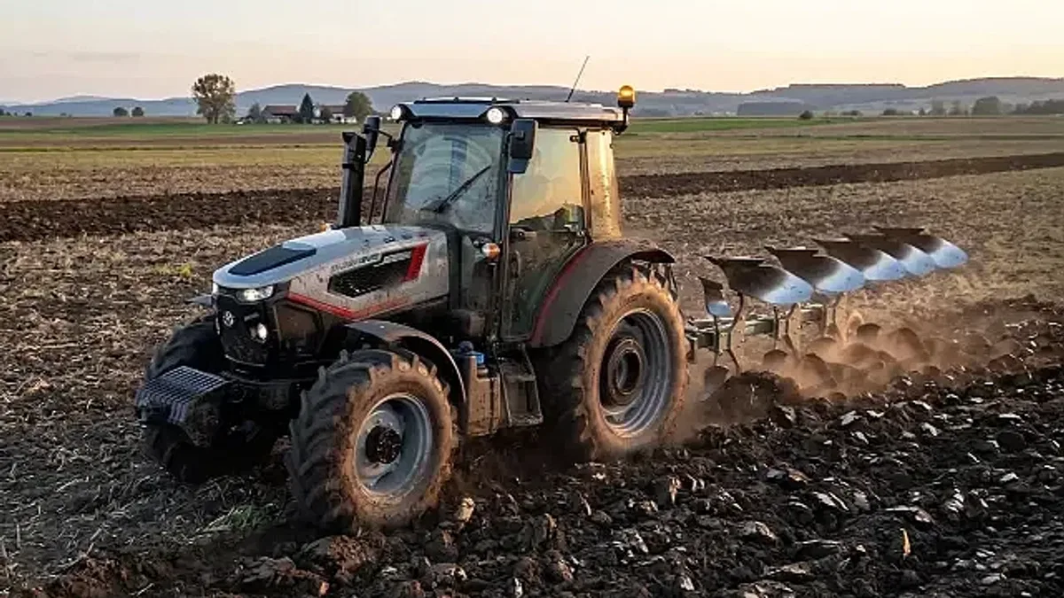 Türkiye'nin Yerli Mühendislik Gururu: TÜMOSAN, Tractor of the Year 2027'de Finalde!