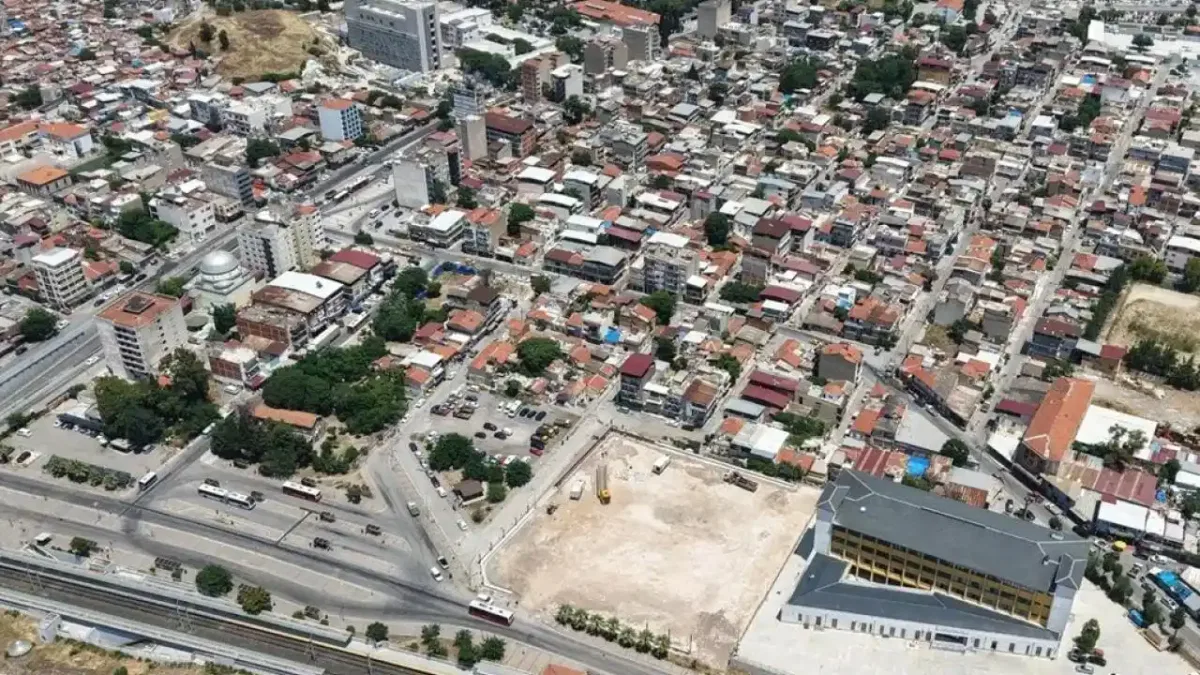 İzmir’in futbol hafızası yeniden canlanıyor