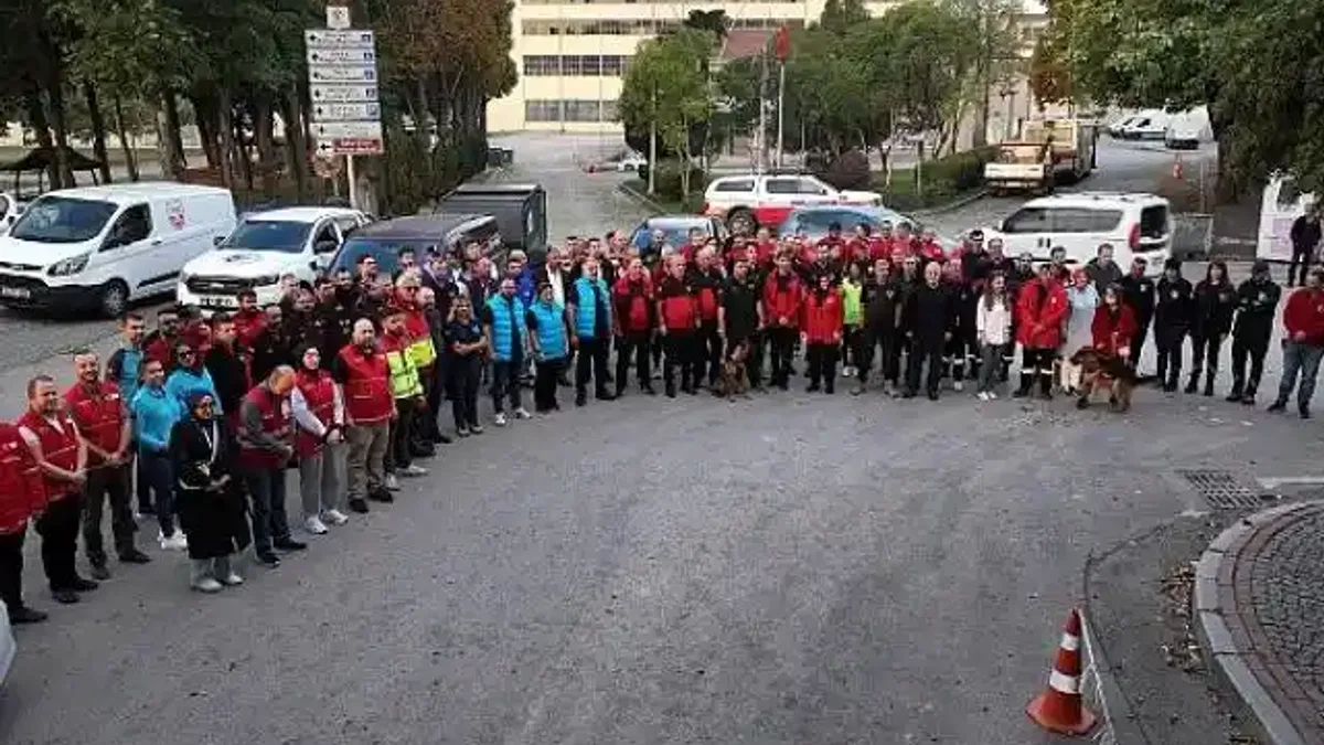 Kocaeli'den Söğüt'e afet tatbikatı konvoyu