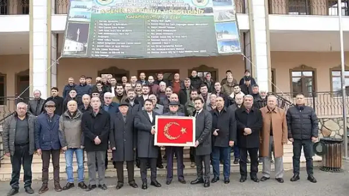 Kahramankazan Belediye Başkanı Selim Çırpanoğlu Çimşit Mahallesi sakinleriyle bir araya geldi.