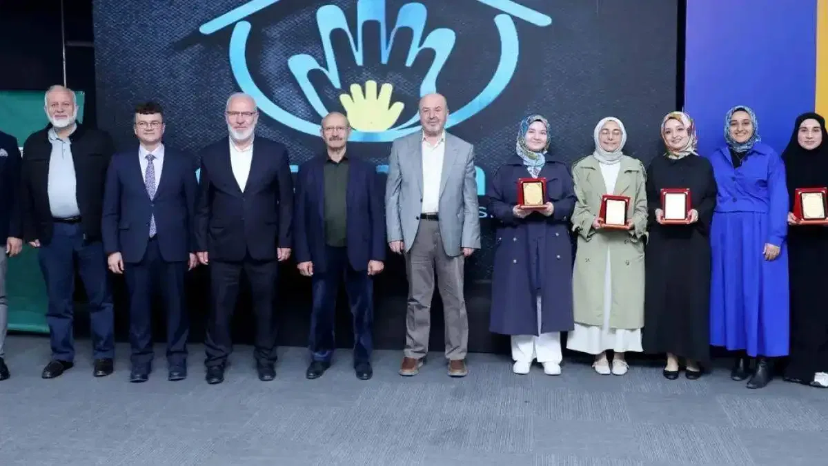 Umre ödüllü “Evlilik ve aile gelişim akademisi” tamamlandı