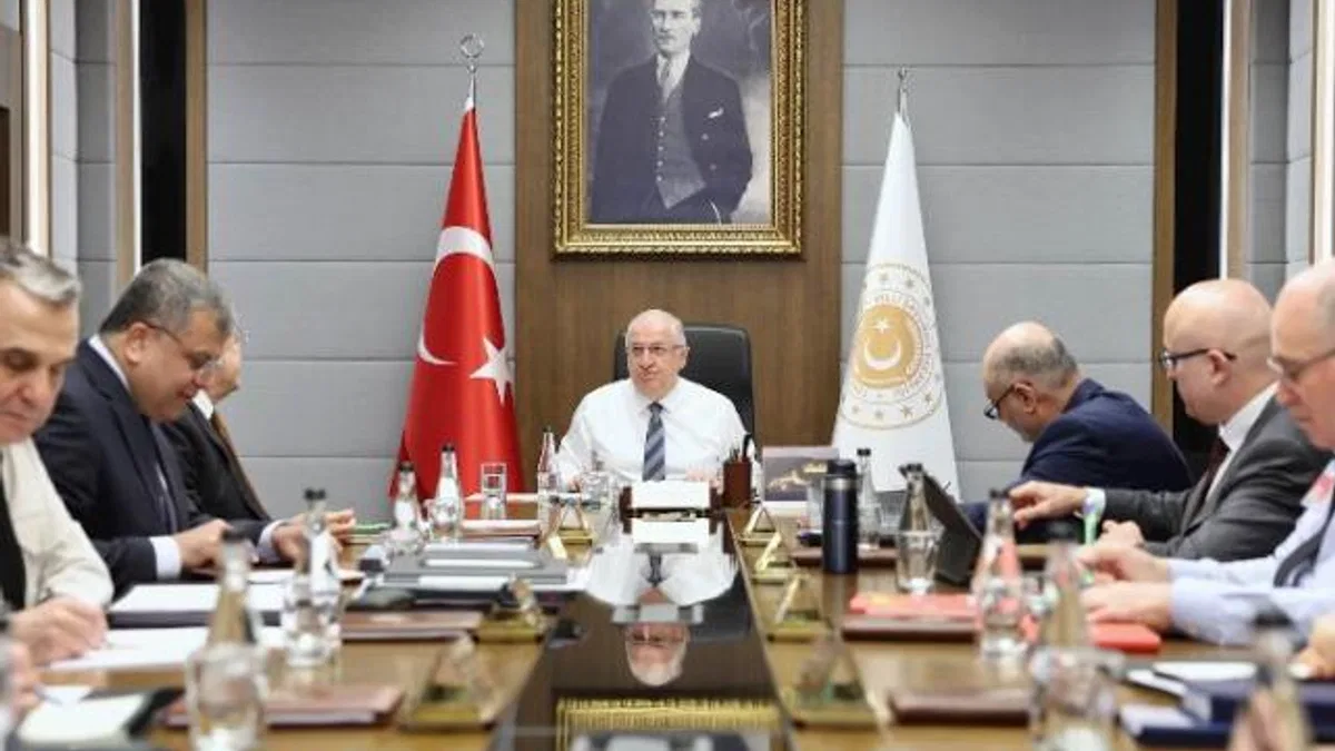 Bakan Güler: Başarılı operasyonlarla terör örgütüne ağır darbe vuruldu