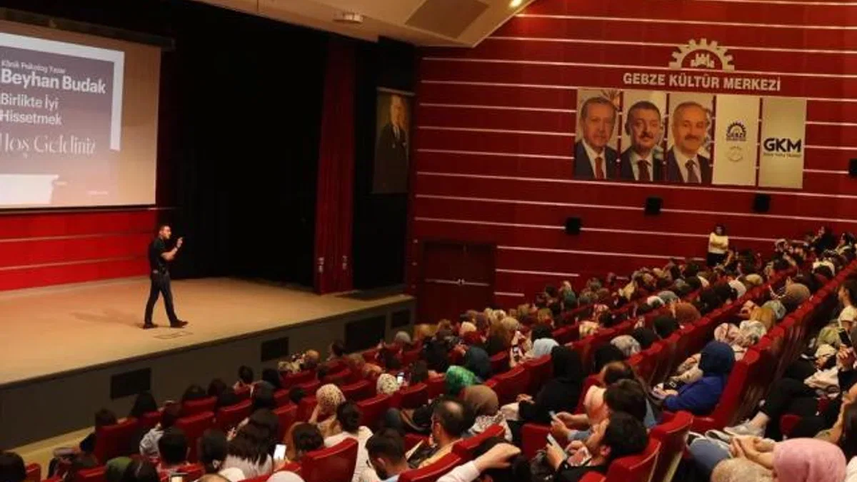 Gebze'de Klinik Psikolog Beyhan Budak söyleşisine yoğun ilgi